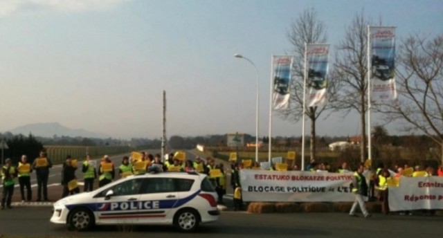 Blocus routier organisé par la Plateforme Batera début mars 2012 dans sept communes, pour dénoncer «le blocage face aux revendications de collectivité territoriale basque».