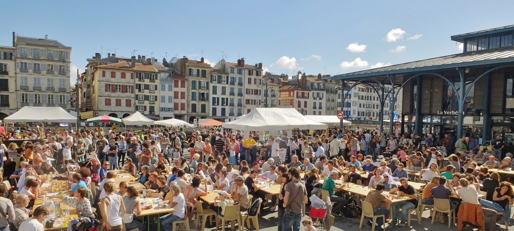 Espace Agriculture d'Alternatiba aux Halles de Bayonne