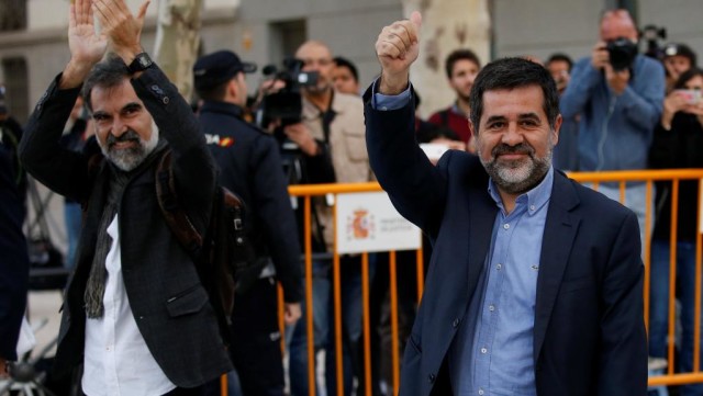 Légende : «Les deux Jordi», Jordi Sanchez (à droite) et Jordi Cuixart (à gauche), présidents d’Òmnium cultural et de l’ANC (Assemblée nationale de Catalogne), premiers prisonniers politiques catalans.