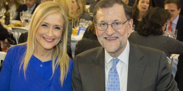 Cristina Cifuentes, présidente PP de la communauté autonome de Madrid a démissionné après avoir fraudé pour l’obtention de son master et volé des crèmes anti-âge dans un supermarché.