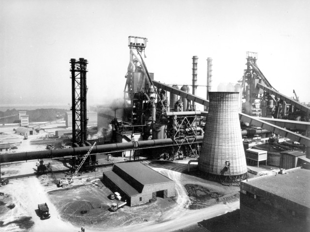 Implantation dans les années 50 de l’usine Arcelor à Grande-Synthe.