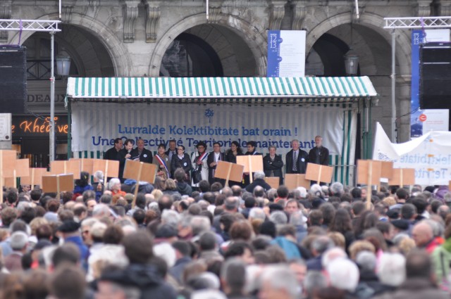 Les représentants de la Coordination Territoriale Pays Basque à la fin du Grand Rassemblement du 1er juin 2013