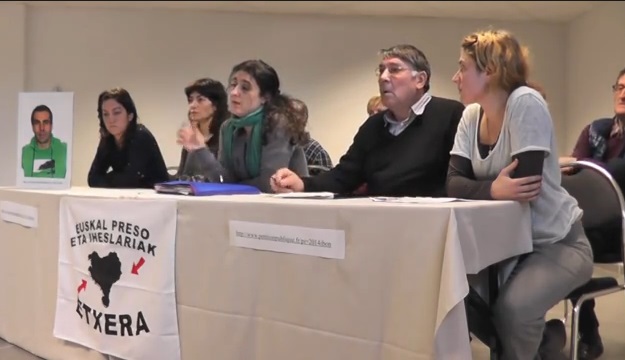 Conférence de presse à Bayonne le 12 février des proches et des avocats d'Ibon Fernandez Iradi en présence de médecins.