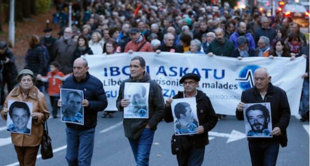 Manifestation pour la libération des prisonniers basques malades , Bayonne, Samedi 19 Novembre 2016. (Photo Bagoaz.eus / Bob Edme)