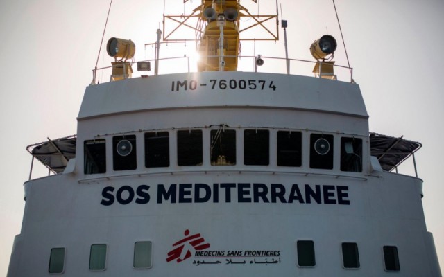 Les bateaux secours de MSF contraints de quitter les eaux territoriales lybiennes.