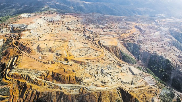 “Quand ils auront coupé le dernier arbre, pollué le dernier ruisseau, pêché le dernier poisson. Alors ils s’apercevront que l’argent ne se mange pas.”