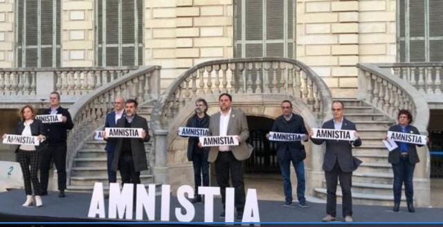 Les dirigeants politiques catalans viennent de sortir de prison et réclament l’amnistie
