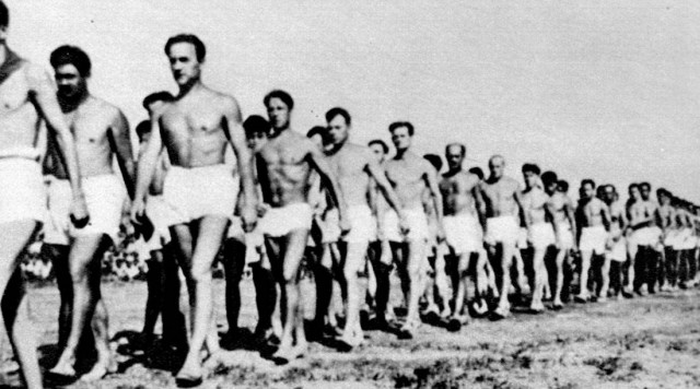 Des Brigades internationales au camp d'internement de Gurs en 1939.