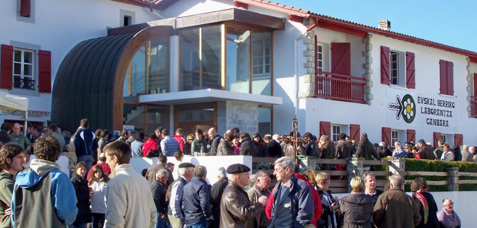 L’agriculture paysanne s’est développée ici avec Amalur en référence.