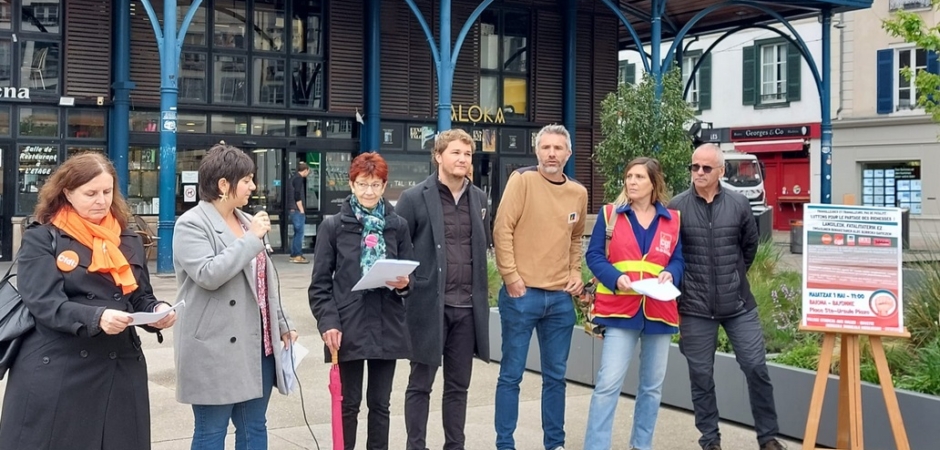 Conférence de presse de l'inter-syndicale au marché de Bayonne le 15/04/2024.